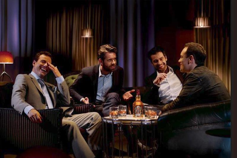 Rượu Chivas Regal chưa từng nhìn lại