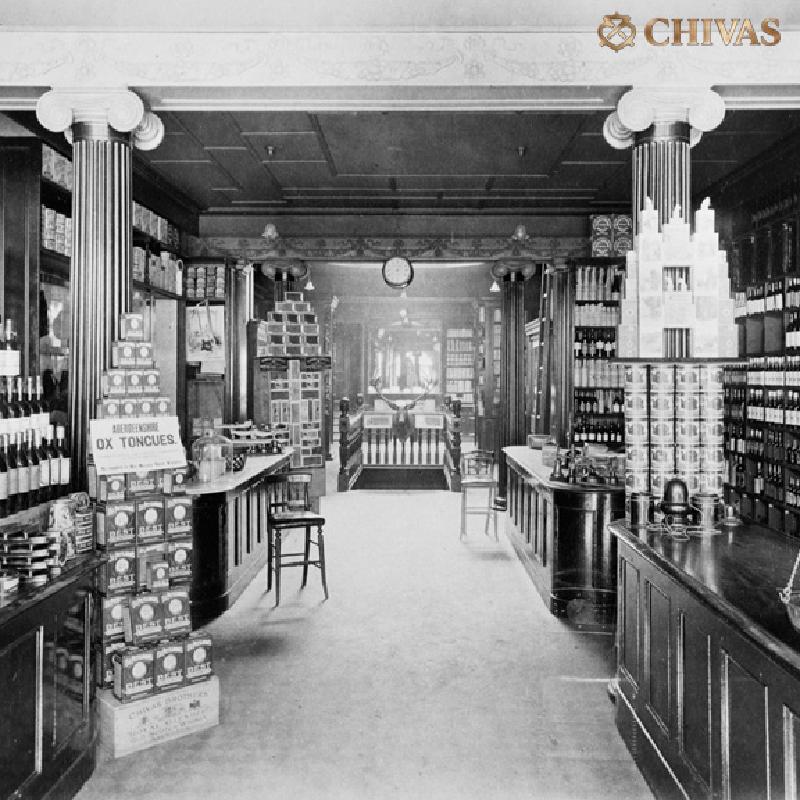 Cửa hàng tạp hoá đầu tiên của Chivas Regal